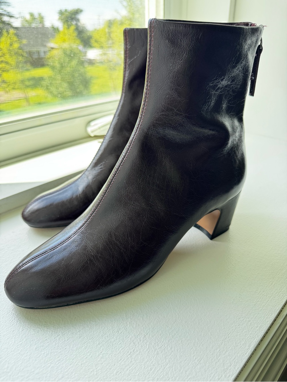 Mango Leather Boots in Burgundy for Women, size 8.5